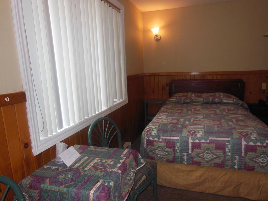 Motel Le Paysan Montréal Esterno foto