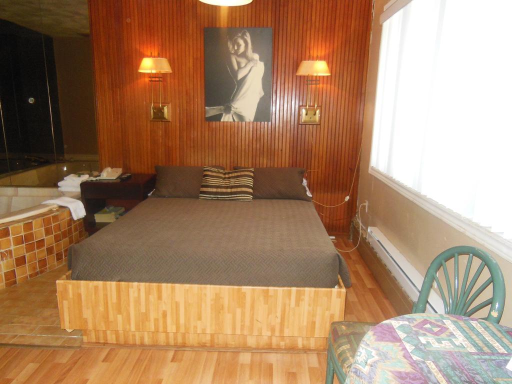 Motel Le Paysan Montréal Esterno foto