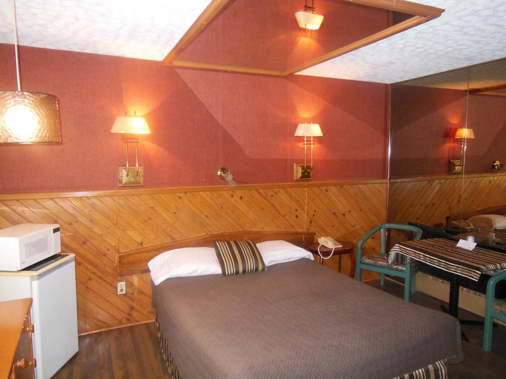 Motel Le Paysan Montréal Esterno foto